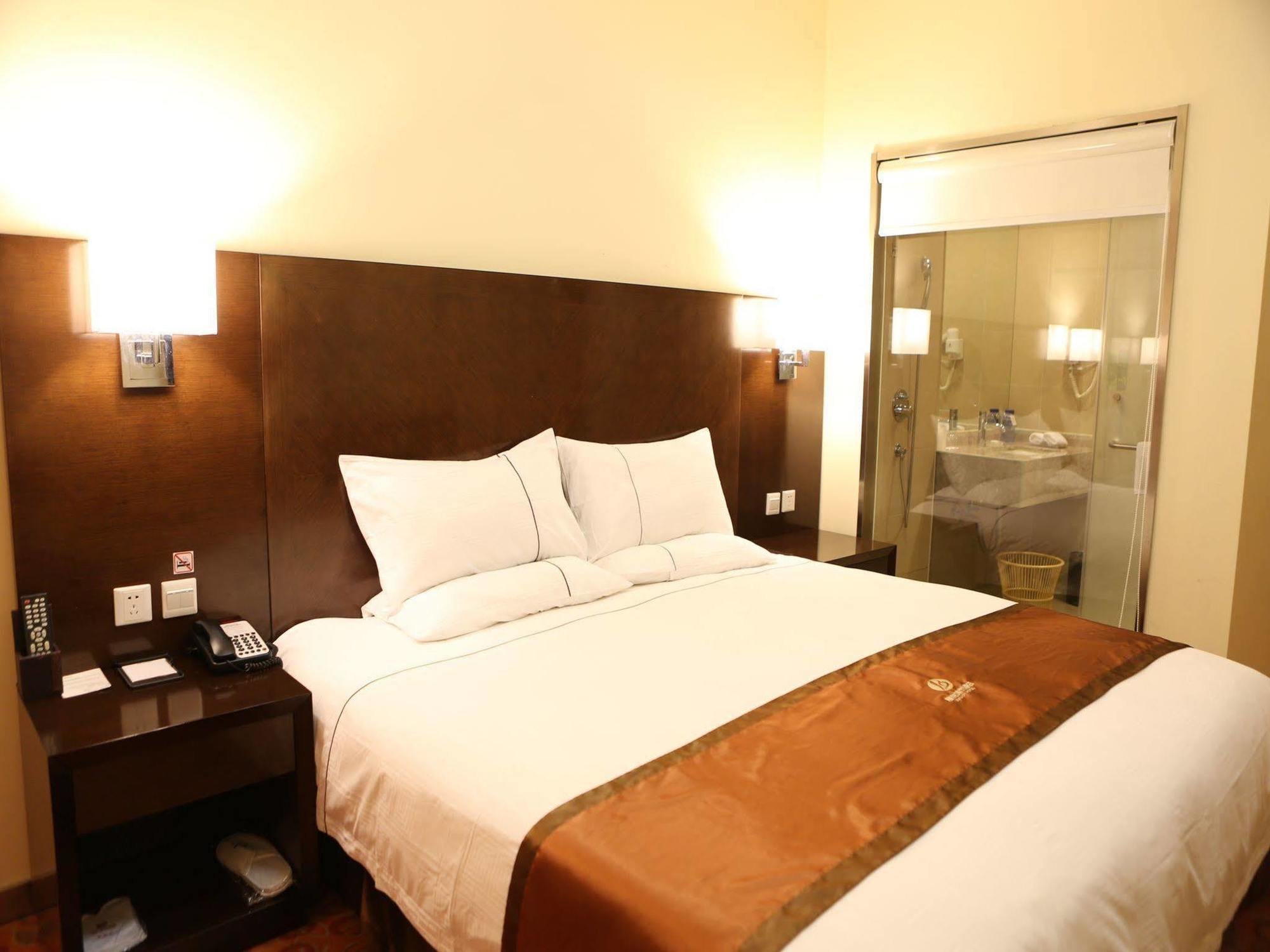 Benjoy Hotel - Jinqiao Branch Shanghai Extérieur photo