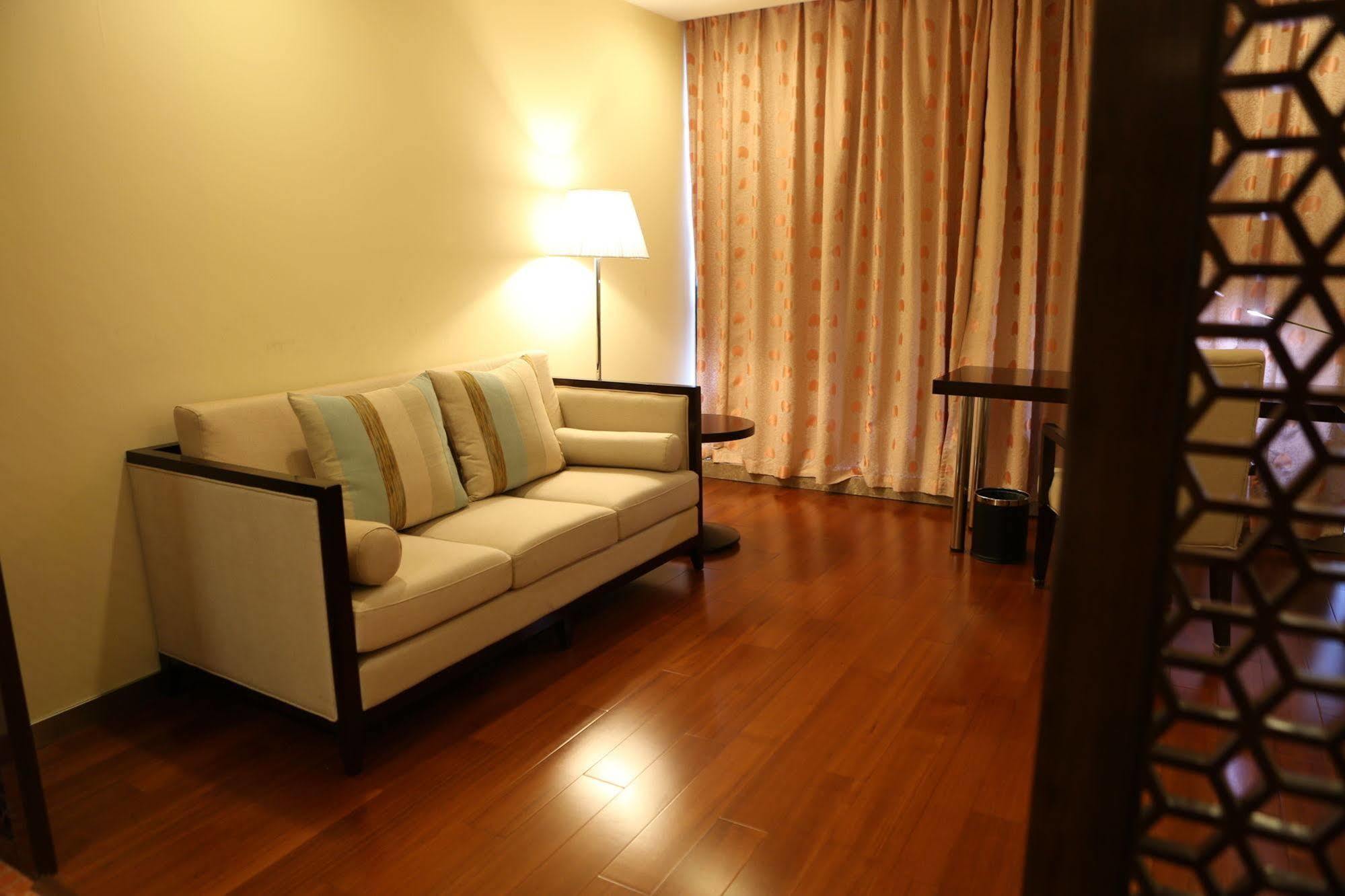 Benjoy Hotel - Jinqiao Branch Shanghai Extérieur photo