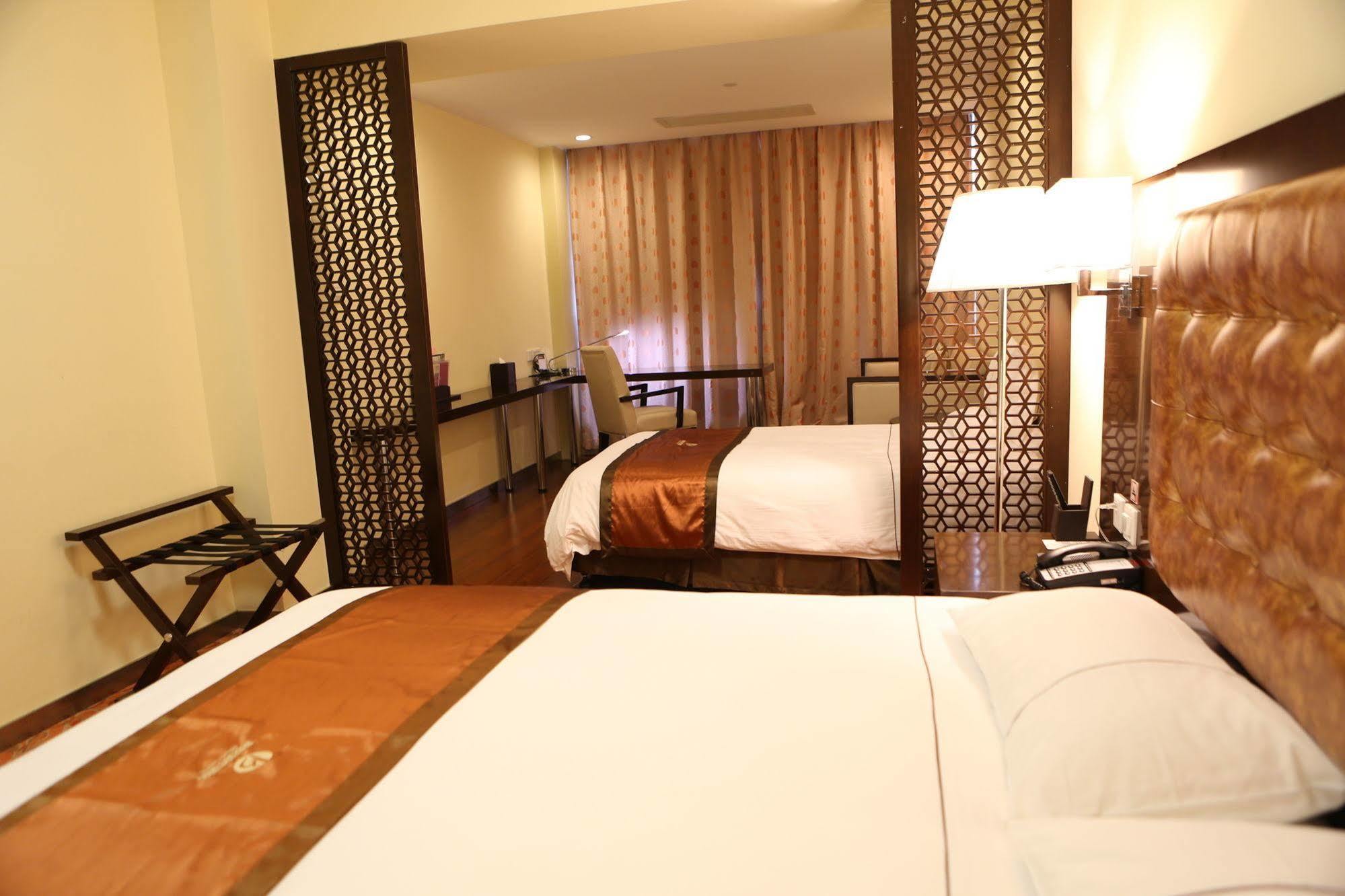 Benjoy Hotel - Jinqiao Branch Shanghai Extérieur photo